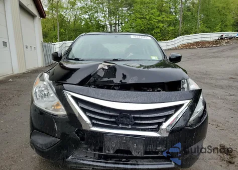 2017 Nissan Versa S z USA, uszkodzony, nr VIN 3N1CN7AP8HL827085